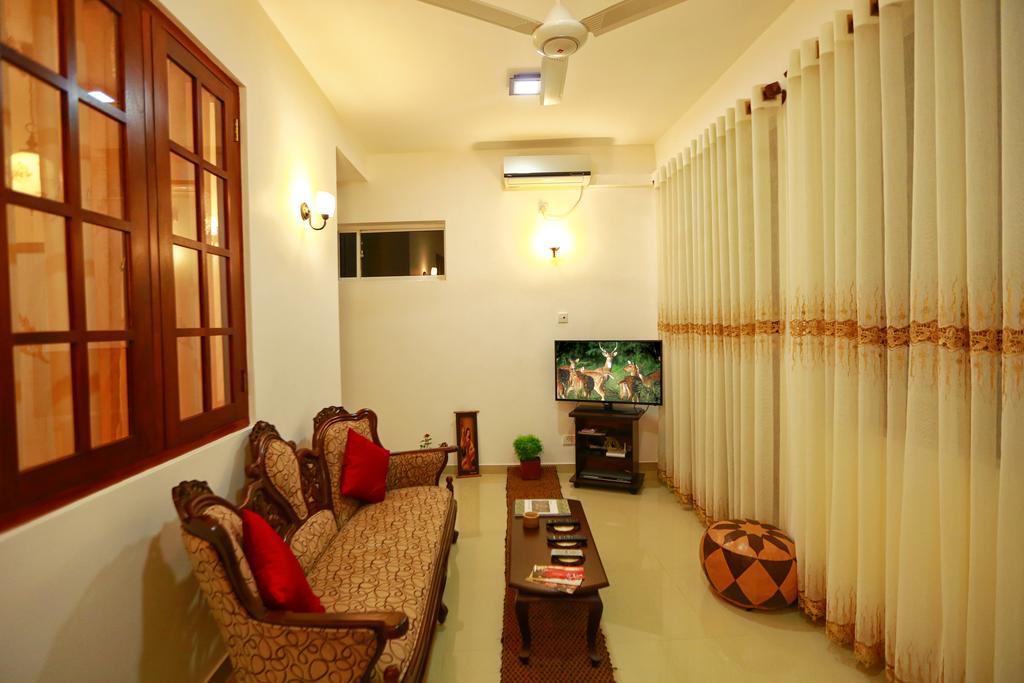 Orchidee Apartments Dehiwala-Mount Lavinia Екстериор снимка